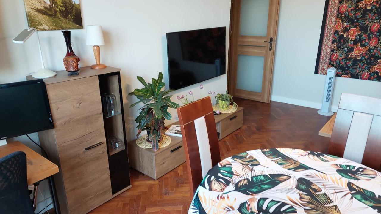 Zeromskiego Apartment - Варшава Екстериор снимка